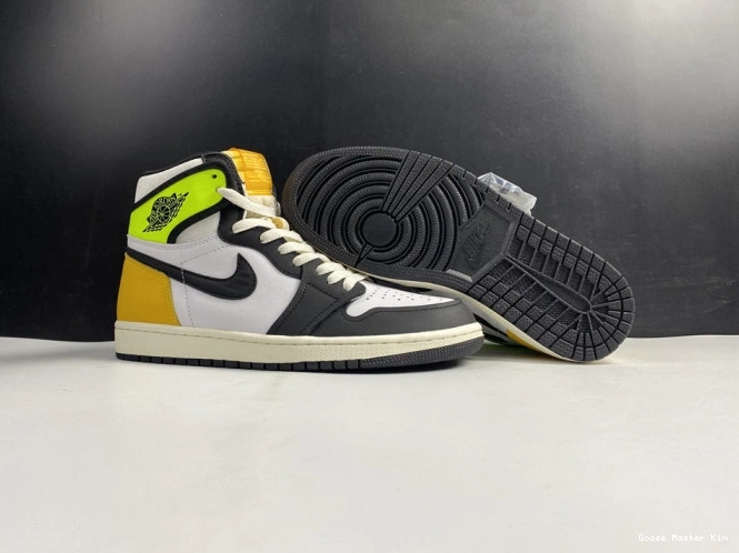 OG RETRO 555088-118 1 AIR 'VOLT JORDAN GOLD' HIGH 0722